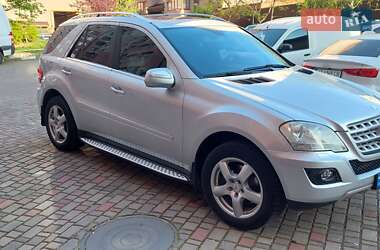 Позашляховик / Кросовер Mercedes-Benz M-Class 2008 в 