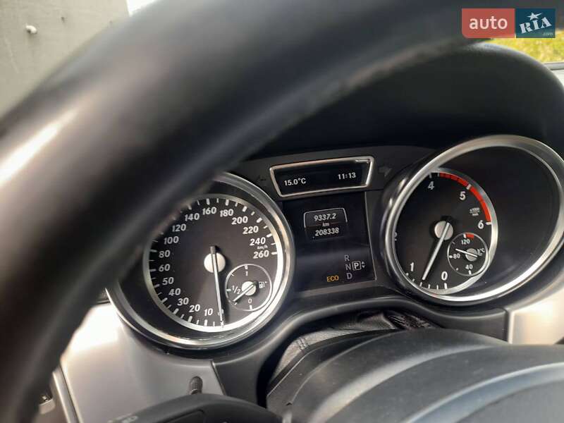 Внедорожник / Кроссовер Mercedes-Benz M-Class 2013 в Луцке