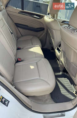 Внедорожник / Кроссовер Mercedes-Benz M-Class 2012 в 
