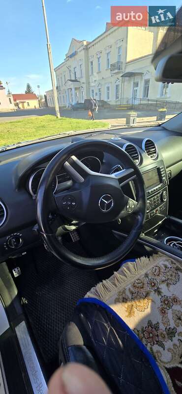 Внедорожник / Кроссовер Mercedes-Benz M-Class 2007 в Подольске фото 11 Внедорожник / Кроссовер Mercedes-Benz M-Class 2007 в Подольске