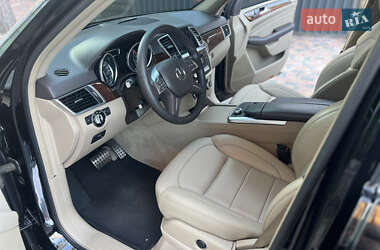 Внедорожник / Кроссовер Mercedes-Benz M-Class 2012 в 