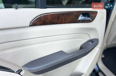 Внедорожник / Кроссовер Mercedes-Benz M-Class 2012 в 
