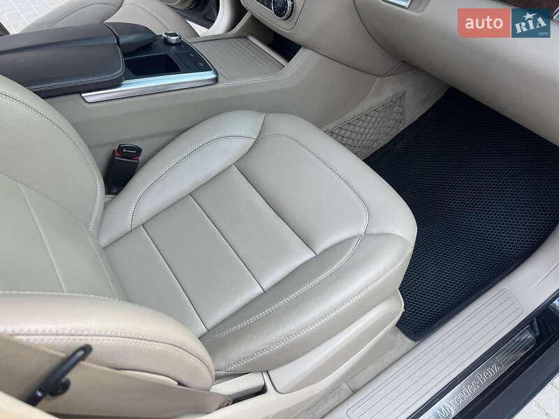 Внедорожник / Кроссовер Mercedes-Benz M-Class 2012 в Киеве