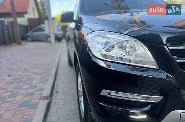 Внедорожник / Кроссовер Mercedes-Benz M-Class 2012 в 