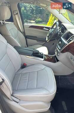 Внедорожник / Кроссовер Mercedes-Benz M-Class 2013 в 
