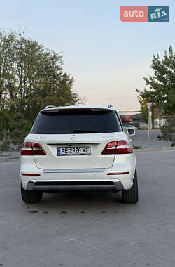 Внедорожник / Кроссовер Mercedes-Benz M-Class 2013 в 