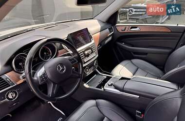 Позашляховик / Кросовер Mercedes-Benz M-Class 2013 в 