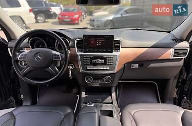 Позашляховик / Кросовер Mercedes-Benz M-Class 2013 в 