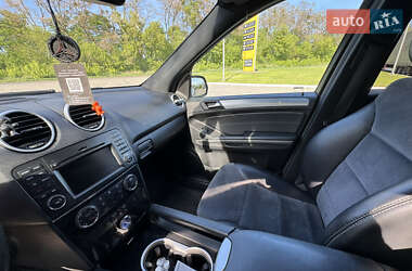 Внедорожник / Кроссовер Mercedes-Benz M-Class 2010 в 