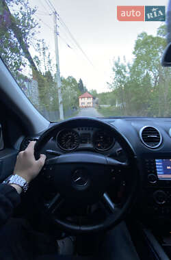 Внедорожник / Кроссовер Mercedes-Benz M-Class 2007 в 