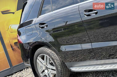 Внедорожник / Кроссовер Mercedes-Benz M-Class 2011 в 
