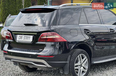 Внедорожник / Кроссовер Mercedes-Benz M-Class 2011 в 