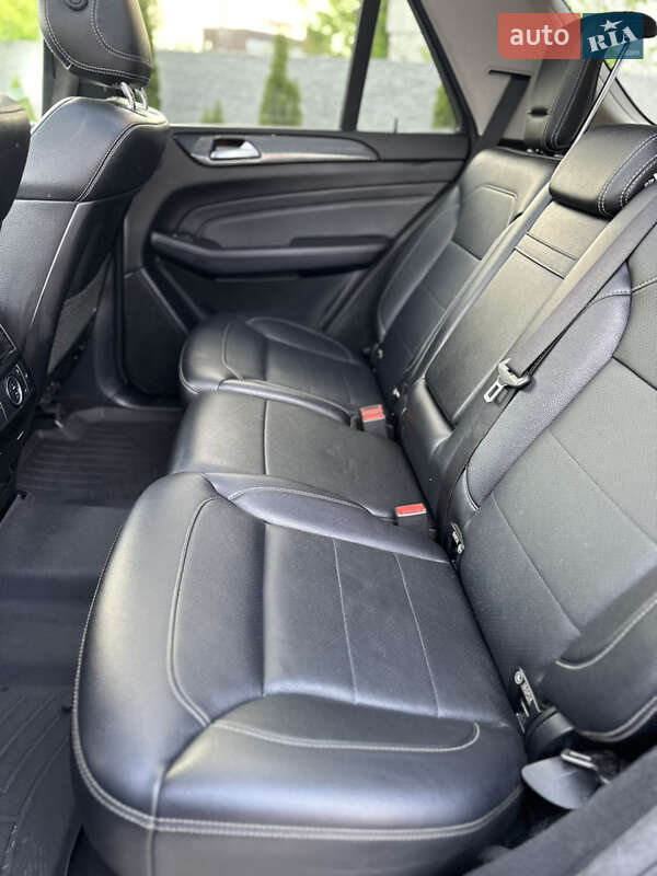 Внедорожник / Кроссовер Mercedes-Benz M-Class 2014 в Ровно