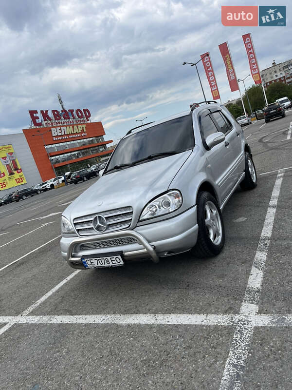 Mercedes-Benz M-Class 2001