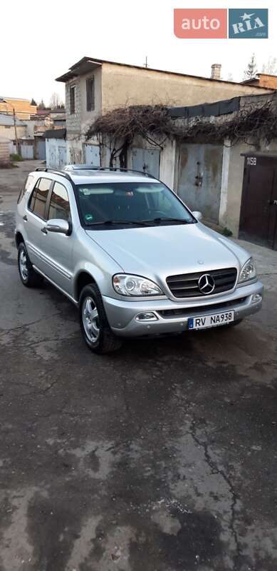 Внедорожник / Кроссовер Mercedes-Benz M-Class 2004 в Черновцах