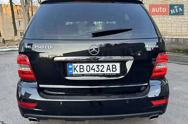Внедорожник / Кроссовер Mercedes-Benz M-Class 2010 в 