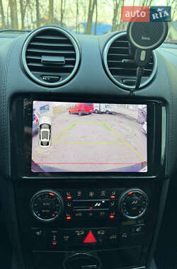 Внедорожник / Кроссовер Mercedes-Benz M-Class 2010 в 