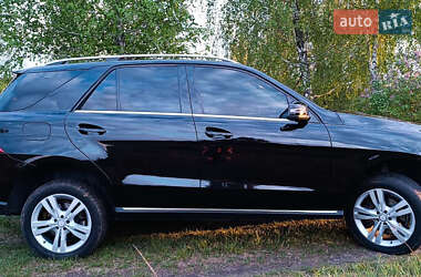 Внедорожник / Кроссовер Mercedes-Benz M-Class 2013 в 