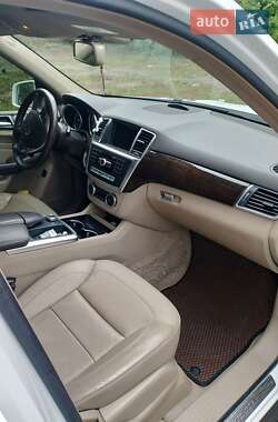 Внедорожник / Кроссовер Mercedes-Benz M-Class 2014 в 