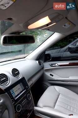 Внедорожник / Кроссовер Mercedes-Benz M-Class 2007 в 