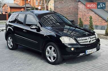 Позашляховик / Кросовер Mercedes-Benz M-Class 2005 в 
