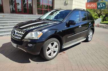 Позашляховик / Кросовер Mercedes-Benz M-Class 2009 в 