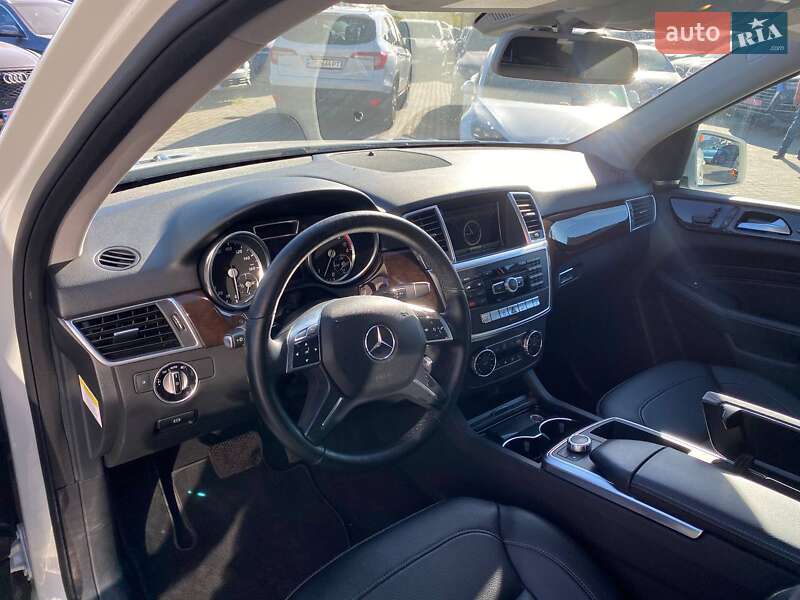 Позашляховик / Кросовер Mercedes-Benz M-Class 2013 в Львові