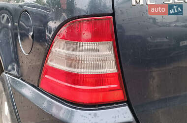 Позашляховик / Кросовер Mercedes-Benz M-Class 1999 в 