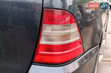 Позашляховик / Кросовер Mercedes-Benz M-Class 1999 в 