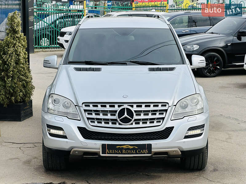 Внедорожник / Кроссовер Mercedes-Benz M-Class 2011 в Харькове