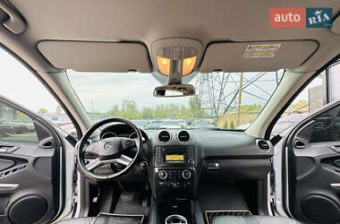 Позашляховик / Кросовер Mercedes-Benz M-Class 2011 в 