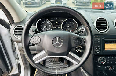 Позашляховик / Кросовер Mercedes-Benz M-Class 2011 в 