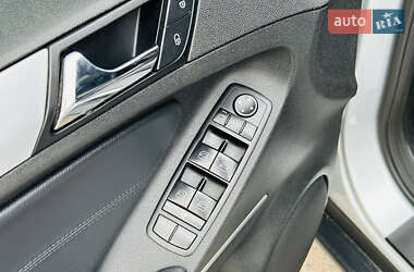 Позашляховик / Кросовер Mercedes-Benz M-Class 2011 в 