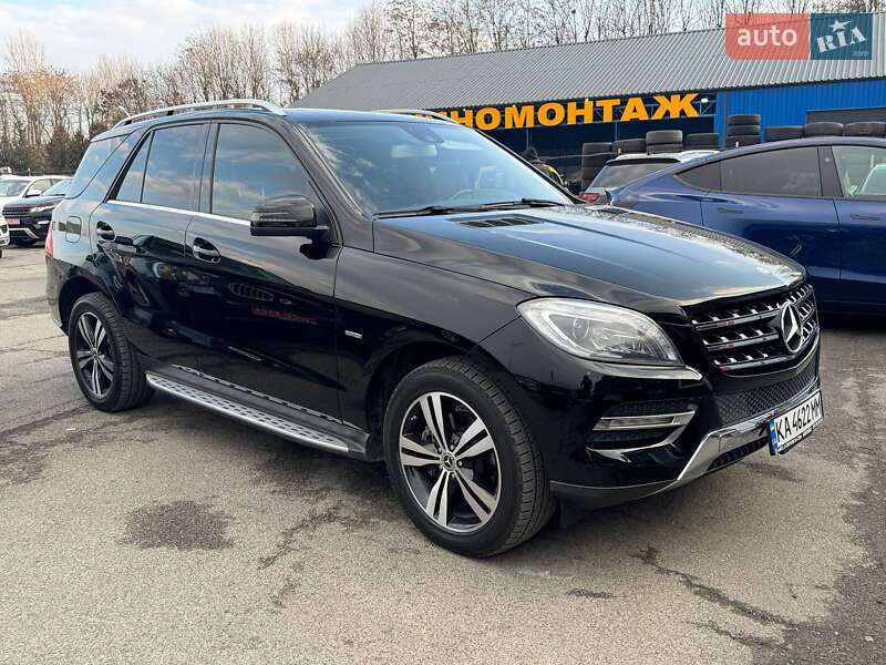 Позашляховик / Кросовер Mercedes-Benz M-Class 2011 в Львові
