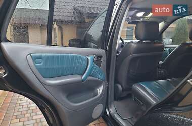 Внедорожник / Кроссовер Mercedes-Benz M-Class 2003 в 