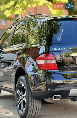 Позашляховик / Кросовер Mercedes-Benz M-Class 2007 в 