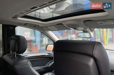 Внедорожник / Кроссовер Mercedes-Benz M-Class 2009 в 
