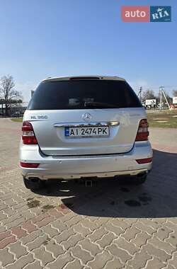 Позашляховик / Кросовер Mercedes-Benz M-Class 2010 в 