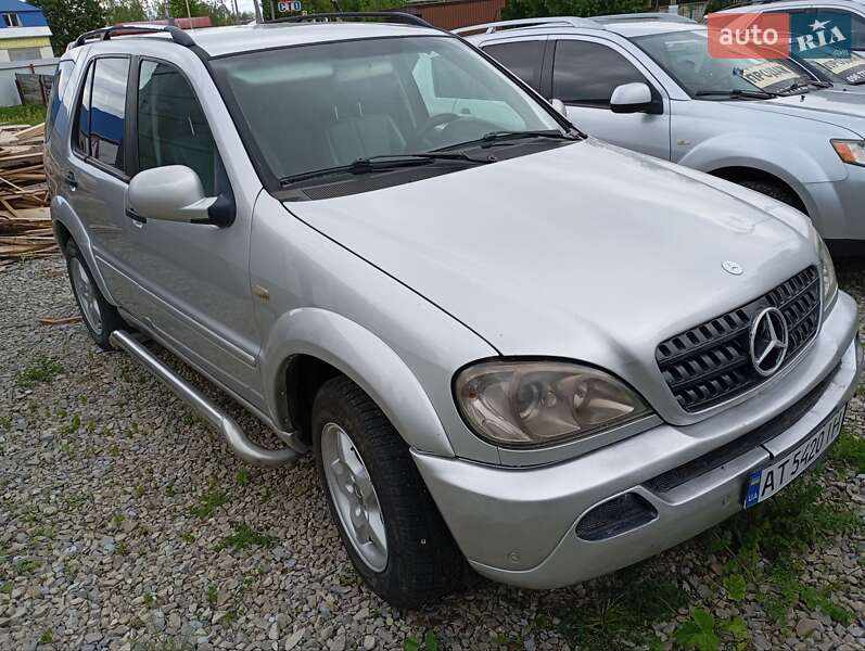 Mercedes-Benz M-Class 2000