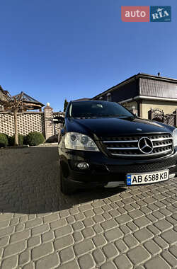 Позашляховик / Кросовер Mercedes-Benz M-Class 2007 в 