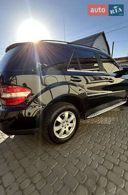 Позашляховик / Кросовер Mercedes-Benz M-Class 2007 в 