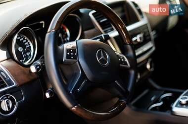 Внедорожник / Кроссовер Mercedes-Benz M-Class 2012 в 