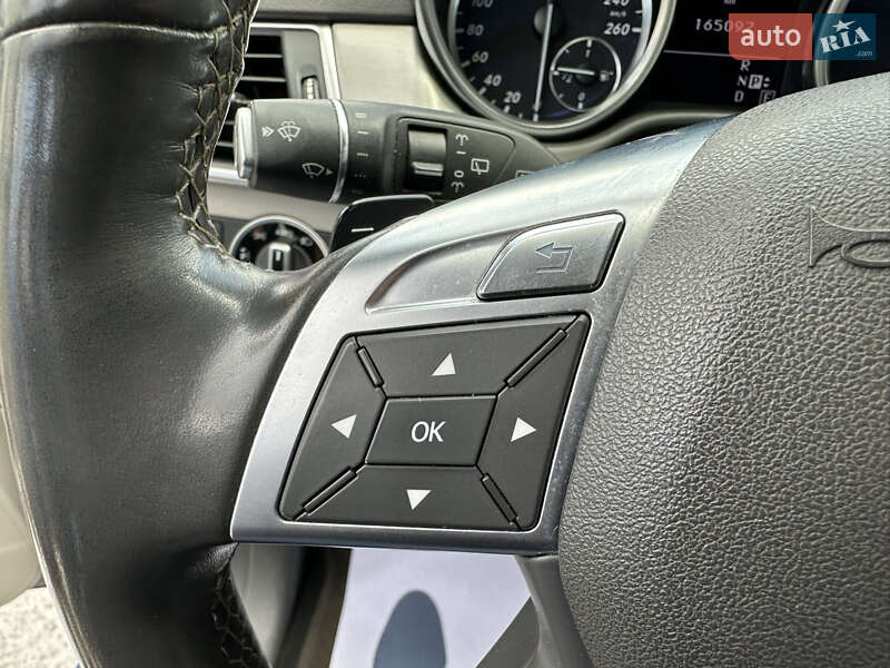 Внедорожник / Кроссовер Mercedes-Benz M-Class 2012 в Киеве