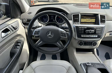 Позашляховик / Кросовер Mercedes-Benz M-Class 2012 в 