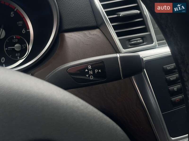 Внедорожник / Кроссовер Mercedes-Benz M-Class 2012 в Днепре