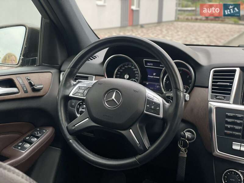 Внедорожник / Кроссовер Mercedes-Benz M-Class 2012 в Днепре