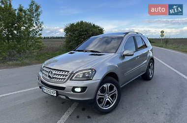 Позашляховик / Кросовер Mercedes-Benz M-Class 2005 в 