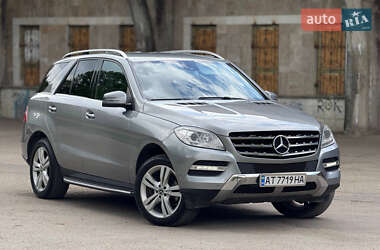 Внедорожник / Кроссовер Mercedes-Benz M-Class 2014 в 