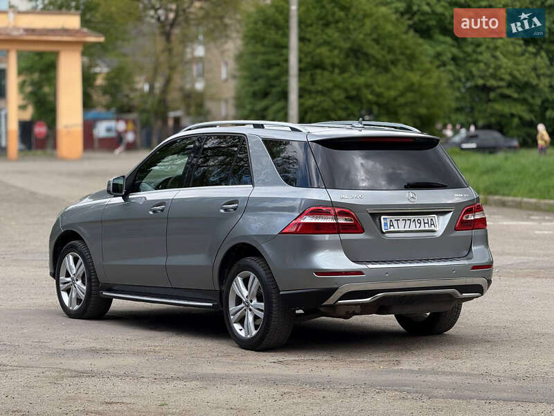 Внедорожник / Кроссовер Mercedes-Benz M-Class 2014 в Калуше