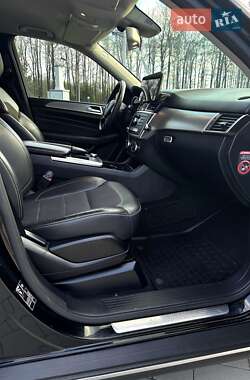 Внедорожник / Кроссовер Mercedes-Benz M-Class 2014 в 